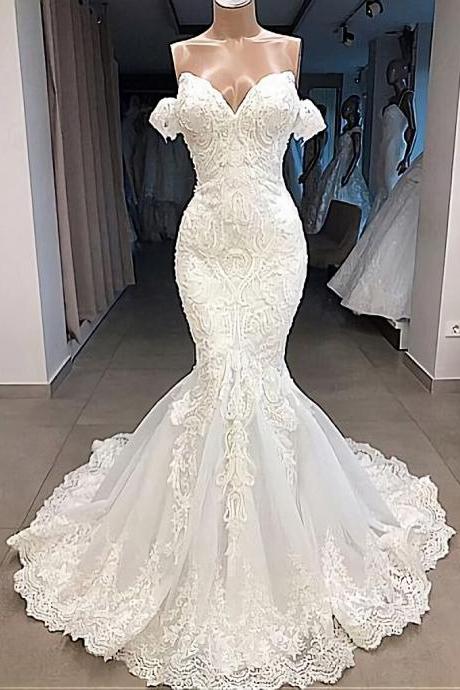 Gorgeous Tulle Off-The-Shoulder Neckline Mermaid Wedding Dresses With Beaded Lace Appliques